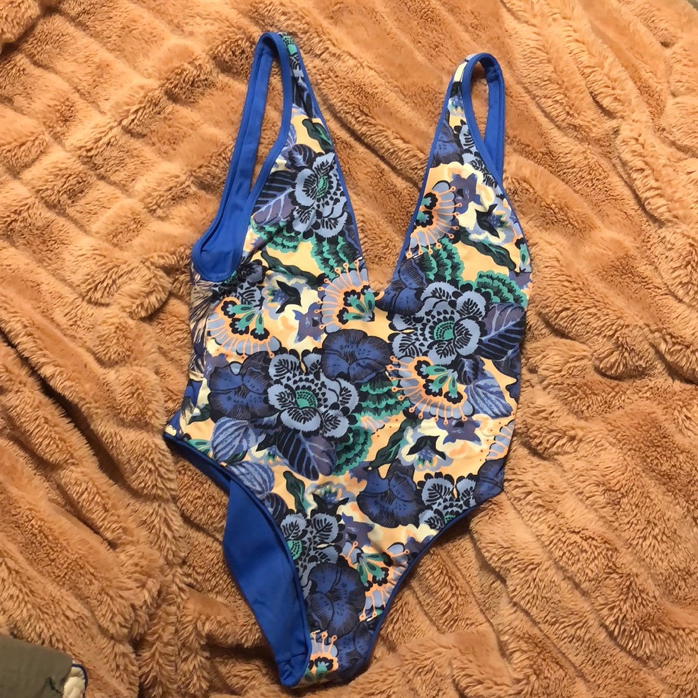 LIKE NEW Maaji one piece reversible swimsuit